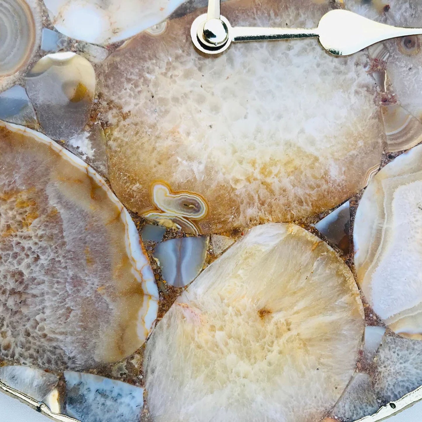 Luksusowy Zegar Ścienny z Brązowego Agatu